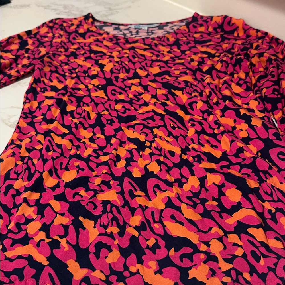 Escapada Pink and Orange Patterned tunic. Size S. Flowy and classy.